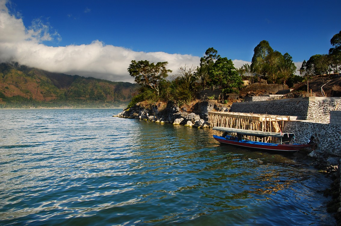 Bali_–_Lake_Batur_(2699184942)